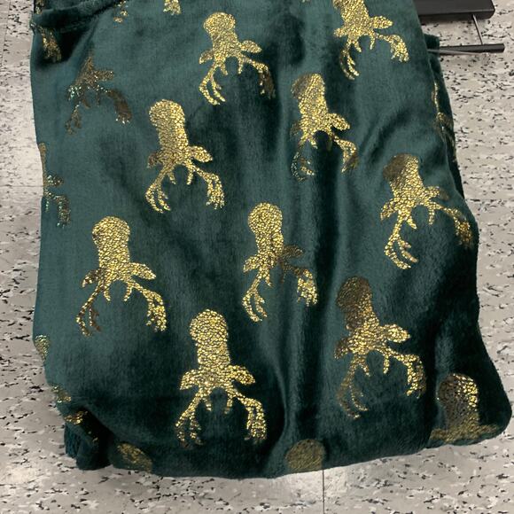 Adirondack Christmas Reindeer Printed Metallic Gold Green Plush Throw Blanket - Picture 7 of 10